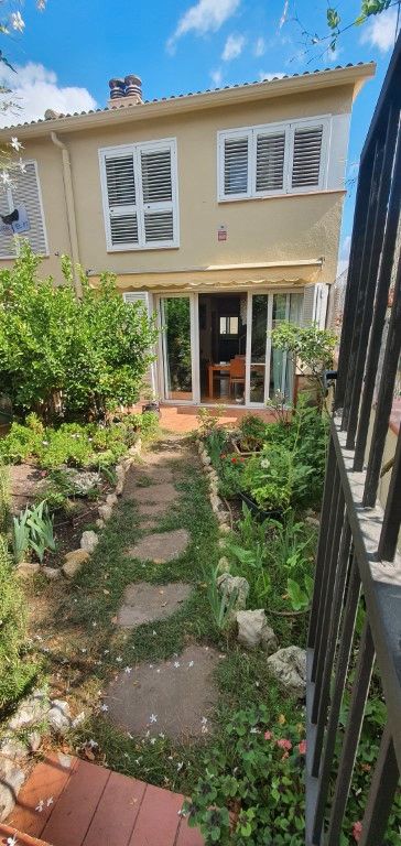 Garden of House or chalet for sale in Cerdanyola del Vallès  with Heating, Private garden and Parquet flooring
