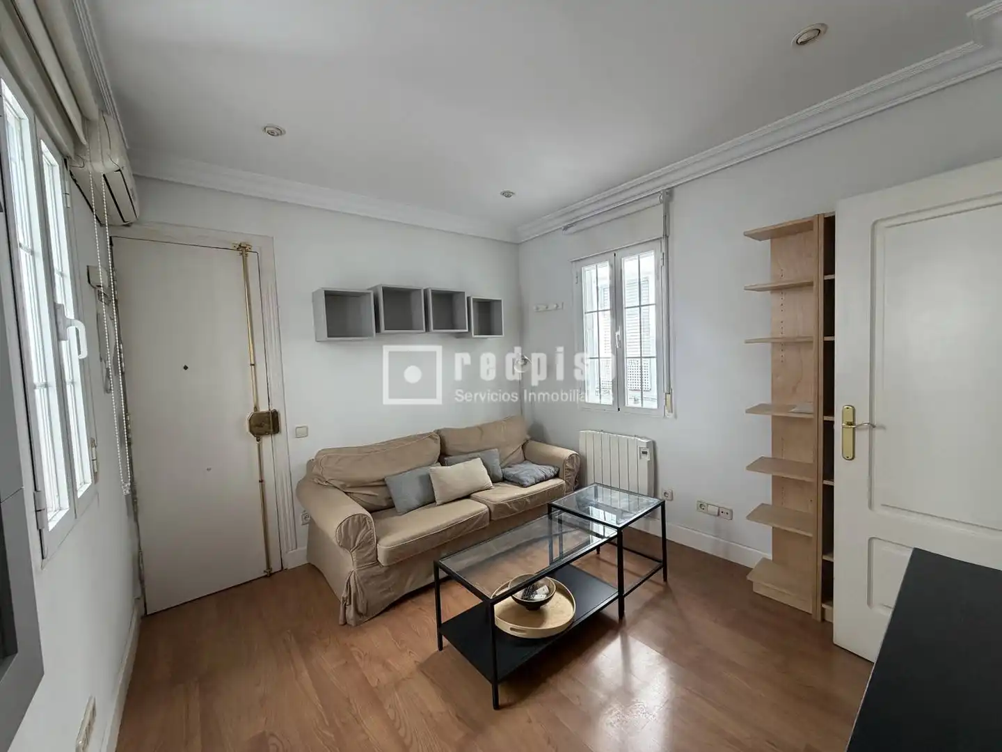 Habitación de Apartamento de alquiler en Madrid con Amueblado