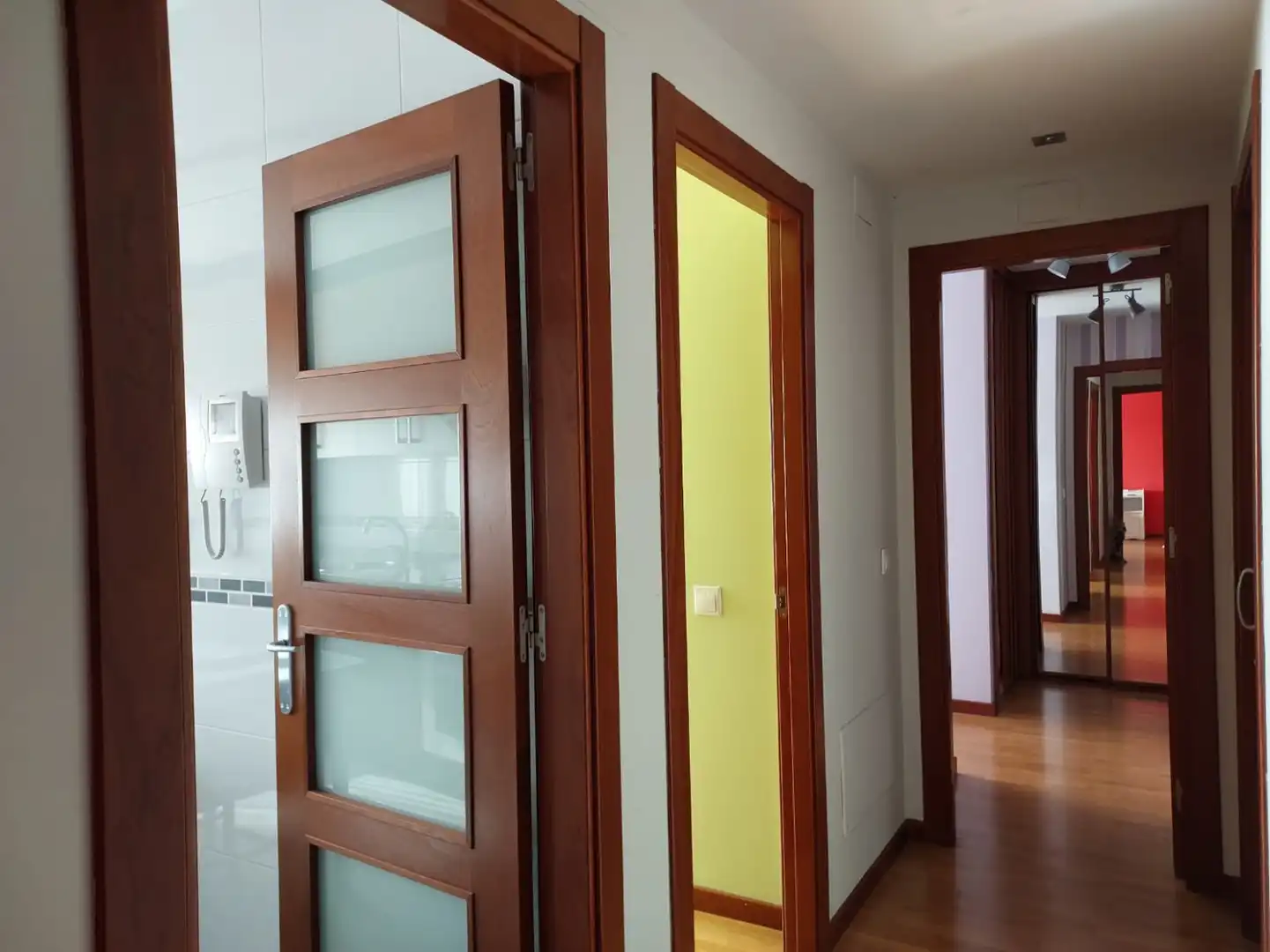 Piso de alquiler en Gijón  con Calefacción, Jardín privado y Parquet