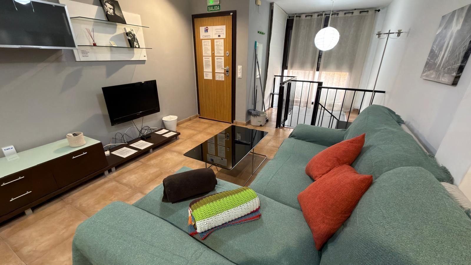 Sala de estar de Dúplex en venta en Cuenca Capital con Aire acondicionado, Calefacción y Amueblado