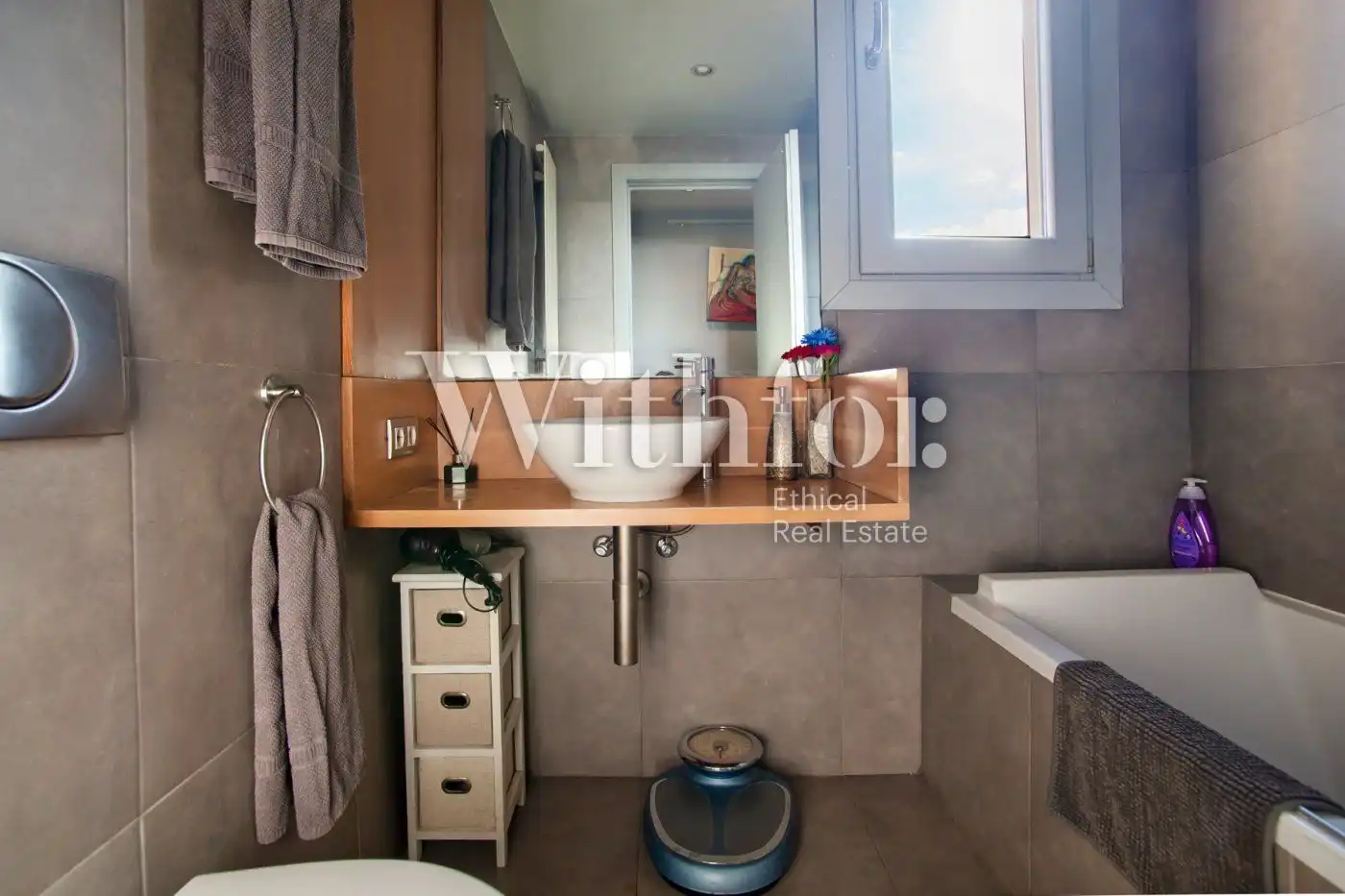Baño de Ático en venta en Barcelona con Aire acondicionado, Calefacción y Parquet