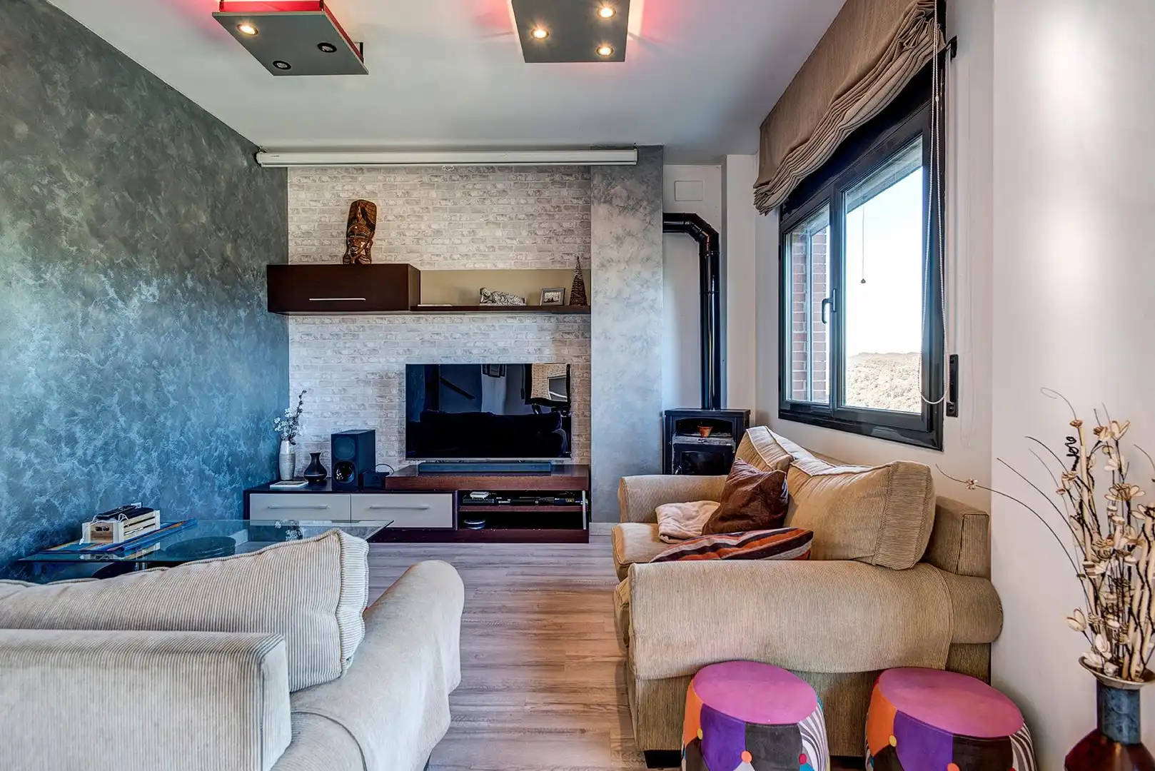 Sala de estar de Casa o chalet en venta en La Pobla de Claramunt con Aire acondicionado, Calefacción y Jardín privado