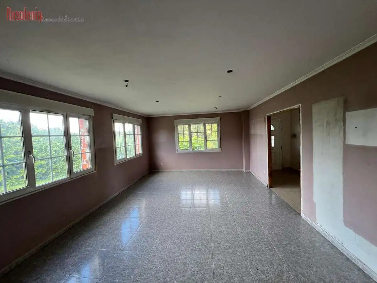 Houses for sale in Outeiro de Rei  with Heating and Storage room