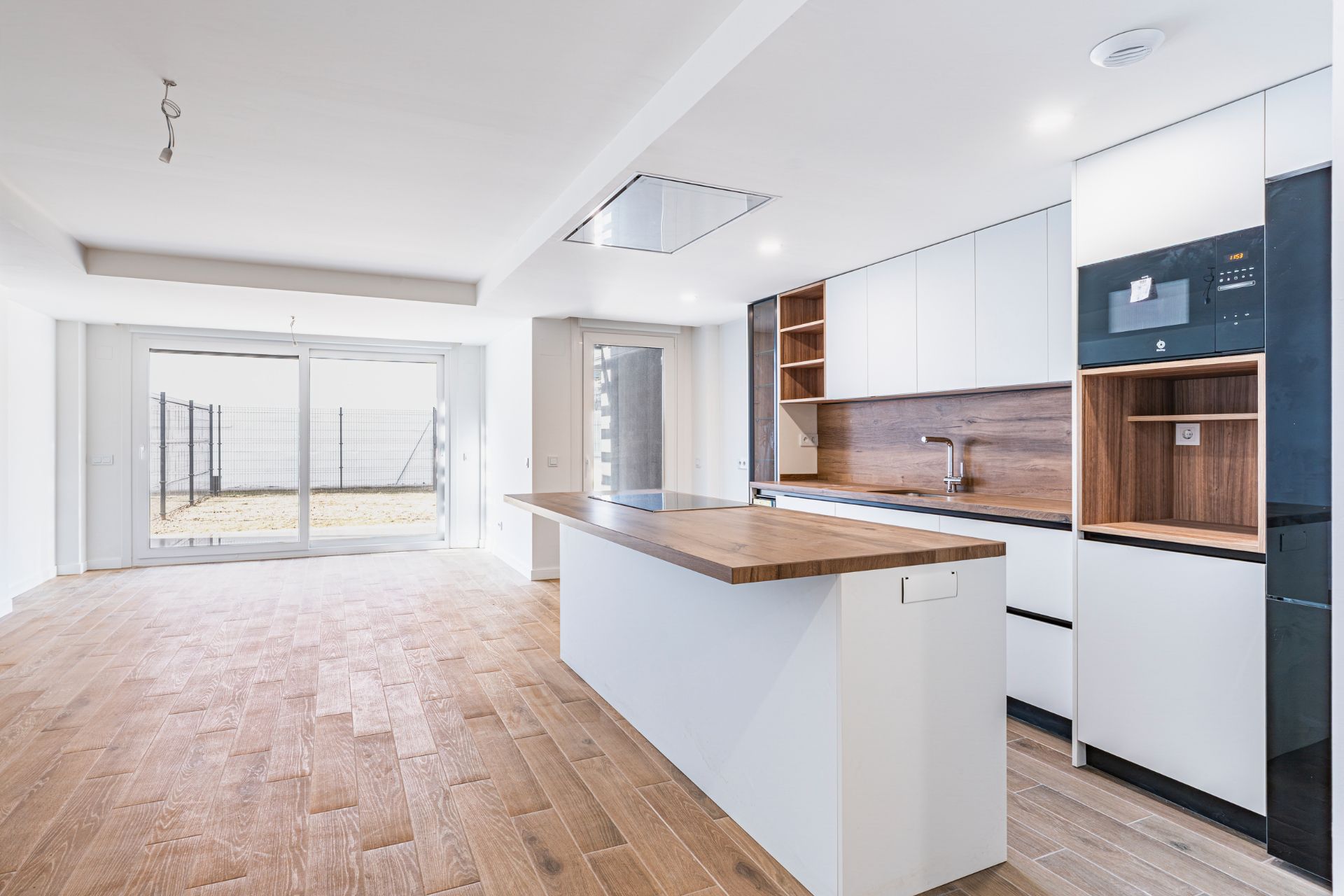 Kitchen of Single-family semi-detached for sale in Las Rozas de Madrid  with Air Conditioner, Heating and Private garden