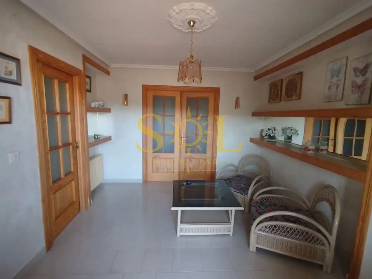 Sala de estar de Casa o chalet en venta en Carrocera con Calefacción, Jardín privado y Terraza
