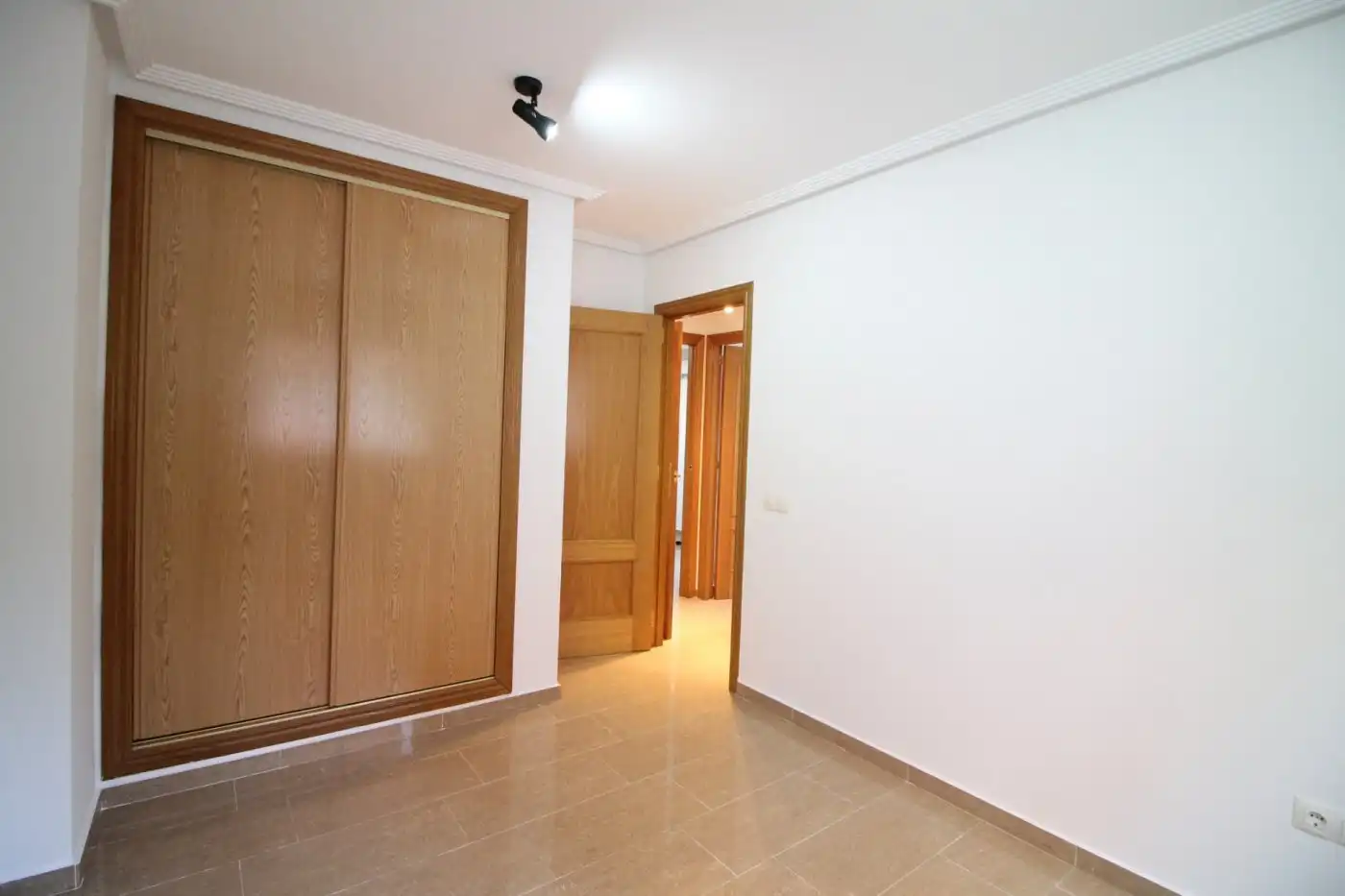 Flat for sale in Alicante / Alacant  with Air Conditioner, Heating and Storage room