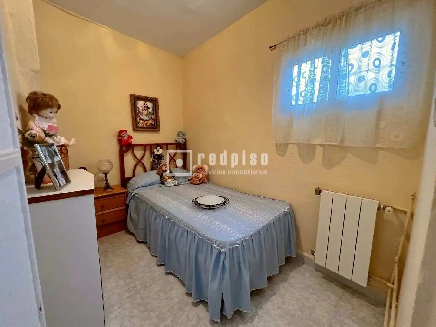 Schlafzimmer von Haus oder Chalet zum Verkauf in Casabermeja mit Privatgarten, Terrasse und Abstellraum