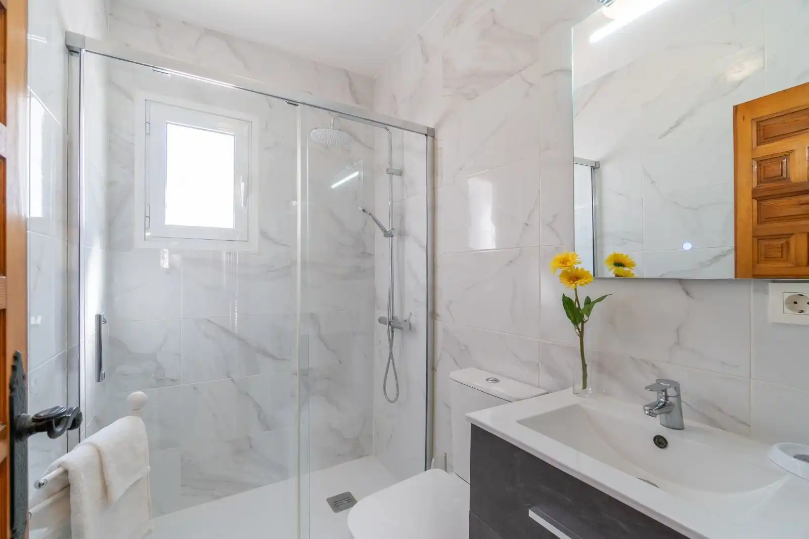 Bathroom of Detached homes for rent in Orihuela  with Air Conditioner, Terrace and Furnished