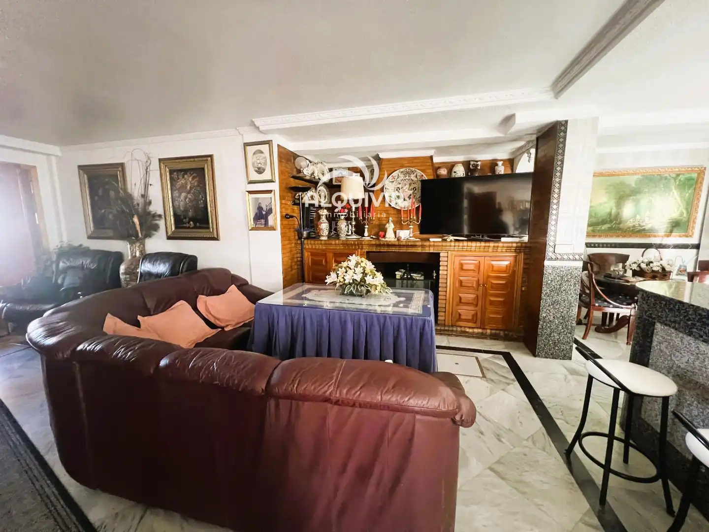 Sala d'estar de Casa adosada en venda en Almonte amb Terrassa, Traster i Piscina