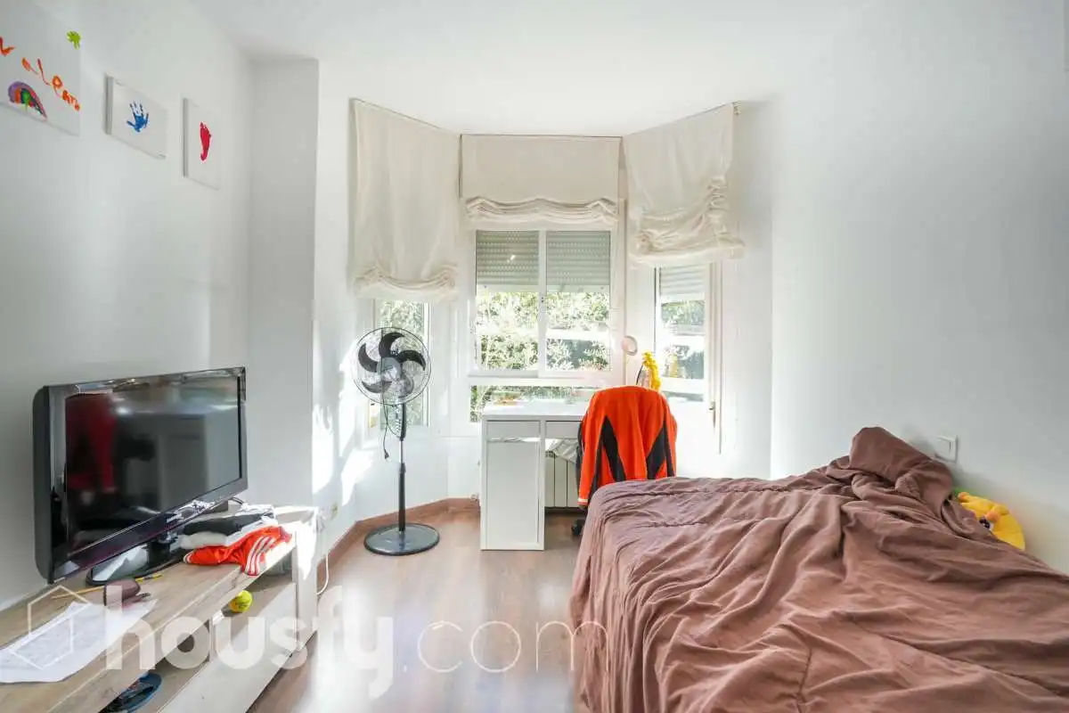 Ground floor for sale in calle Valle de Anso, Pinar de las Rozas