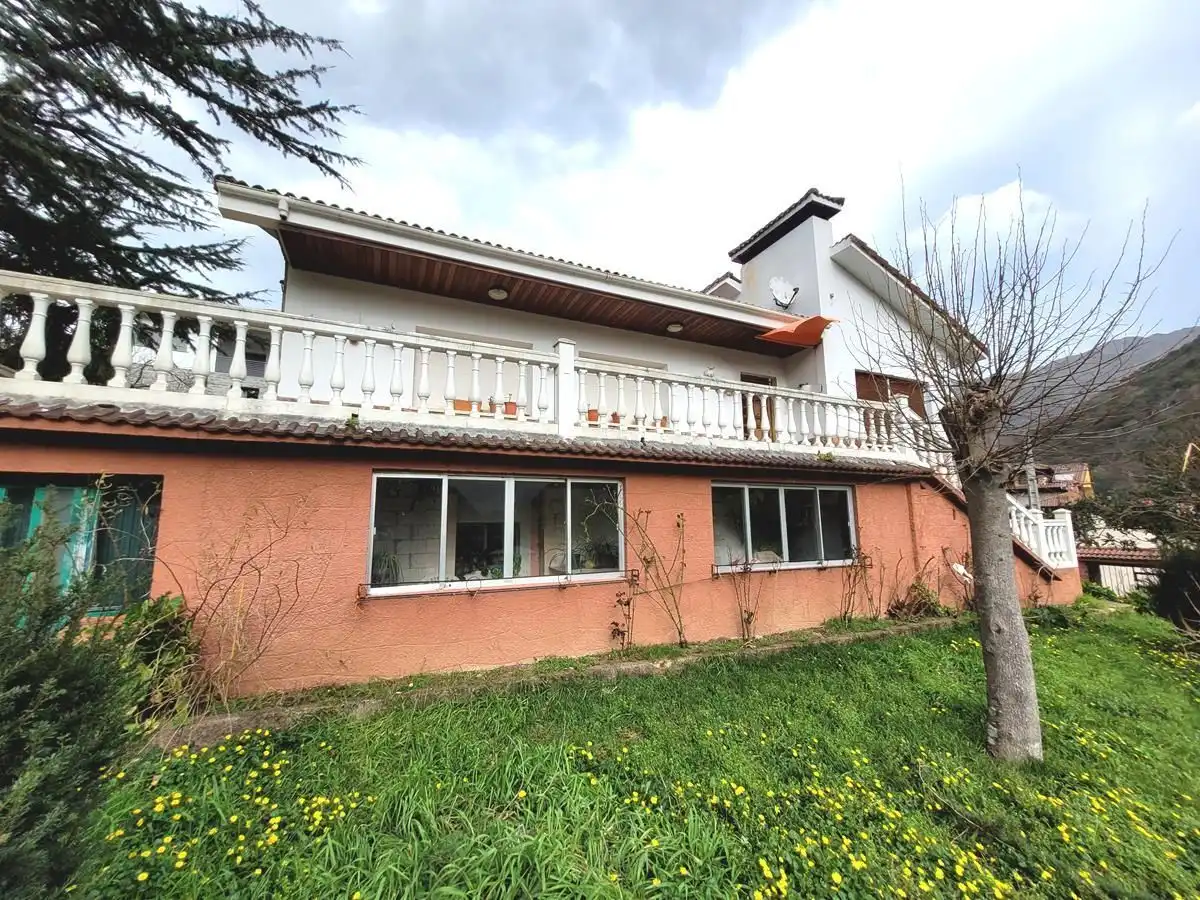 Casa amb jardí en venda a Cabrales, imagen 6