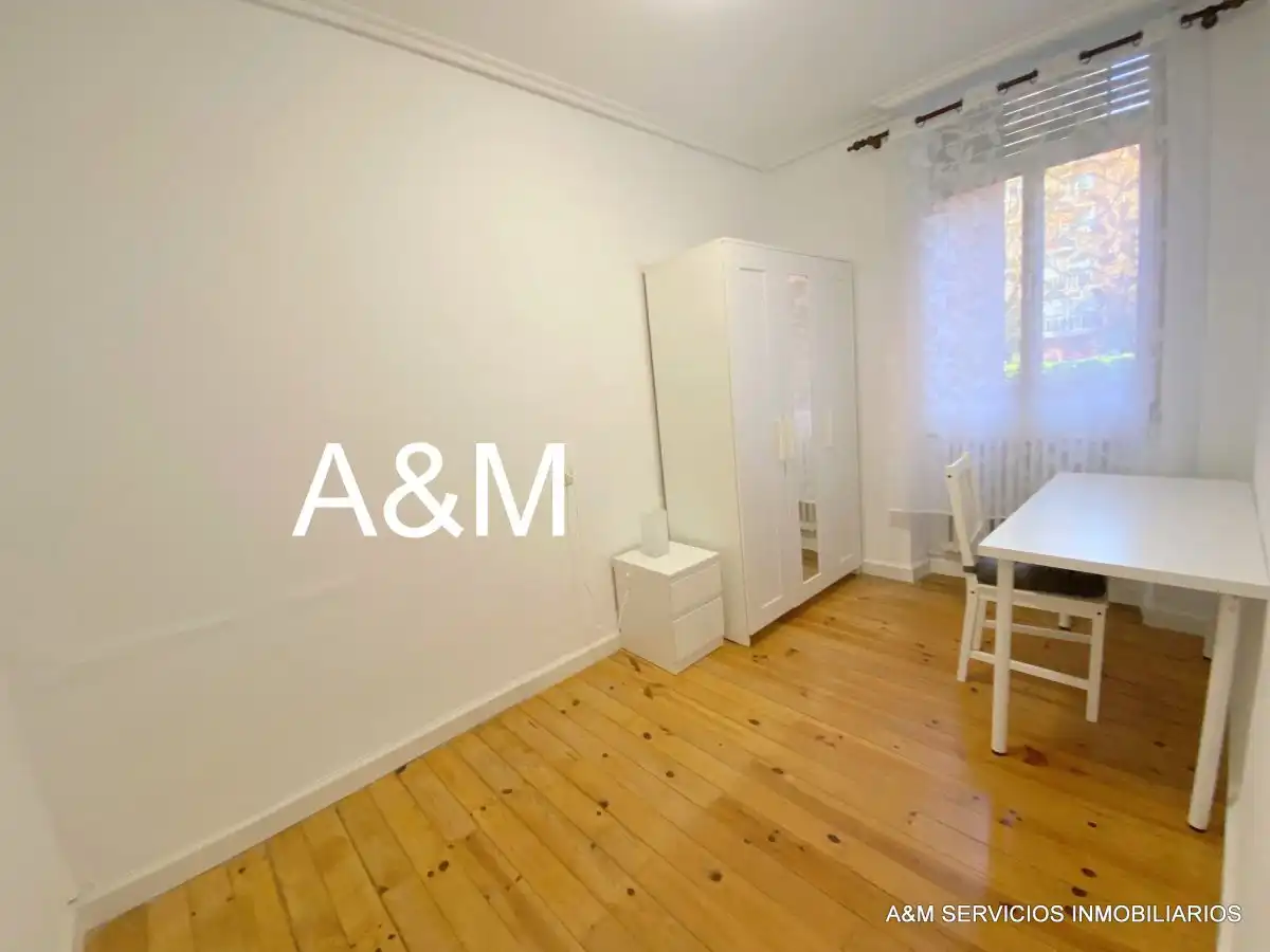 Bedroom of Flat for rent in Vitoria - Gasteiz  with Heating and Furnished