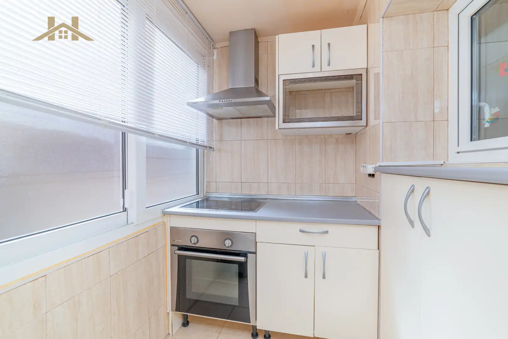 Kitchen of Flat for sale in Aranjuez  with Washing machine