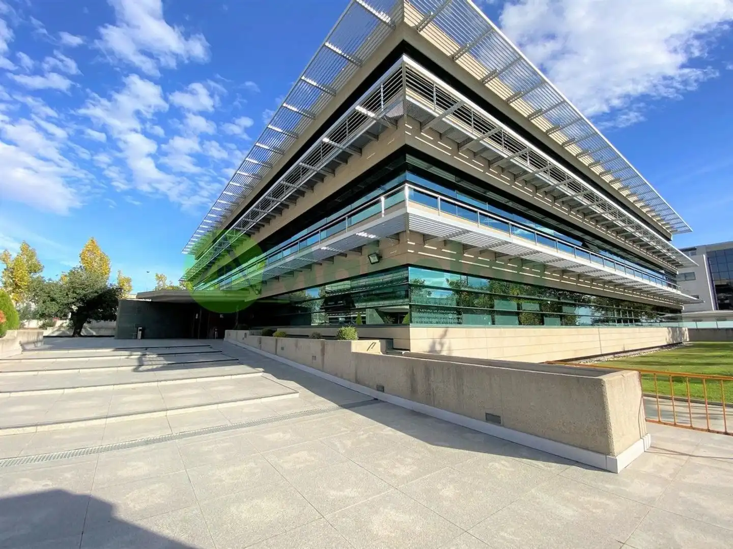 Außenansicht von Büro zur Miete in Las Rozas de Madrid mit Heizung