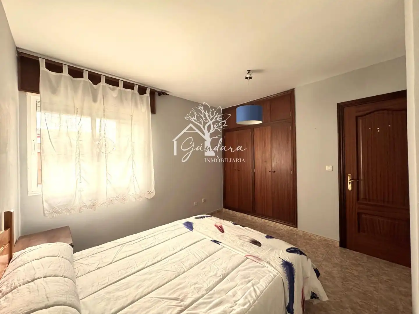 Habitación de Piso en venta en Ares con Amueblado, Horno y Lavadora