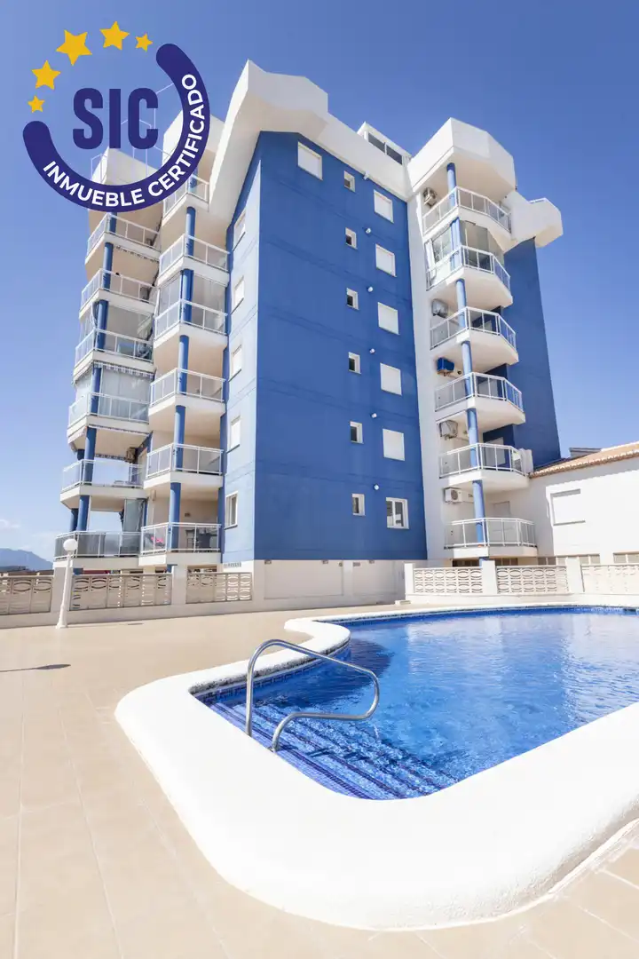 Schwimmbecken von Wohnung zum Verkauf in Piles mit Klimaanlage, Terrasse und Schwimmbad