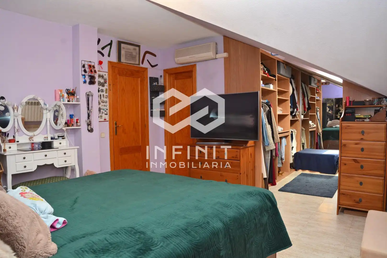 Casa adosada en venta en Villanueva de la Torre