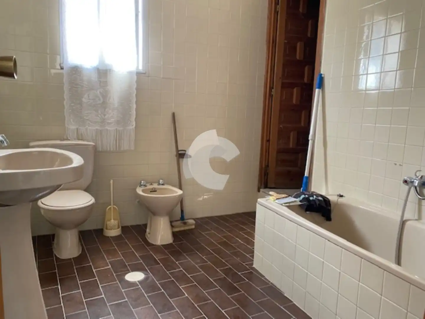Baño de Casa adosada en venta en Entrimo con Jardín privado