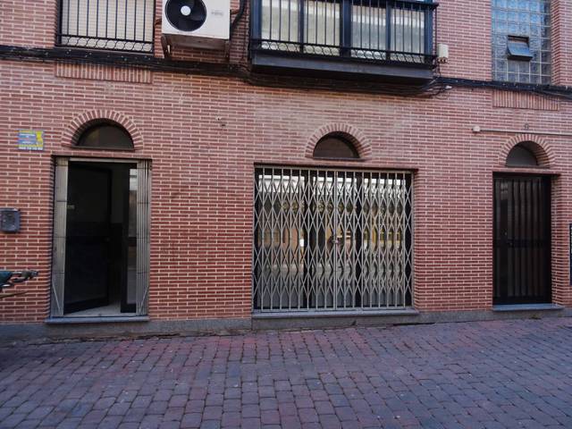 Local comercial en Alquiler en Calle Manuel Vélez en Casco Histórico de Vallecas