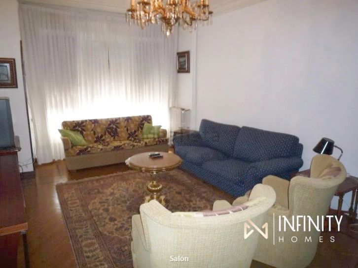 Living room of Flat to rent in Bilbao   with Heating
