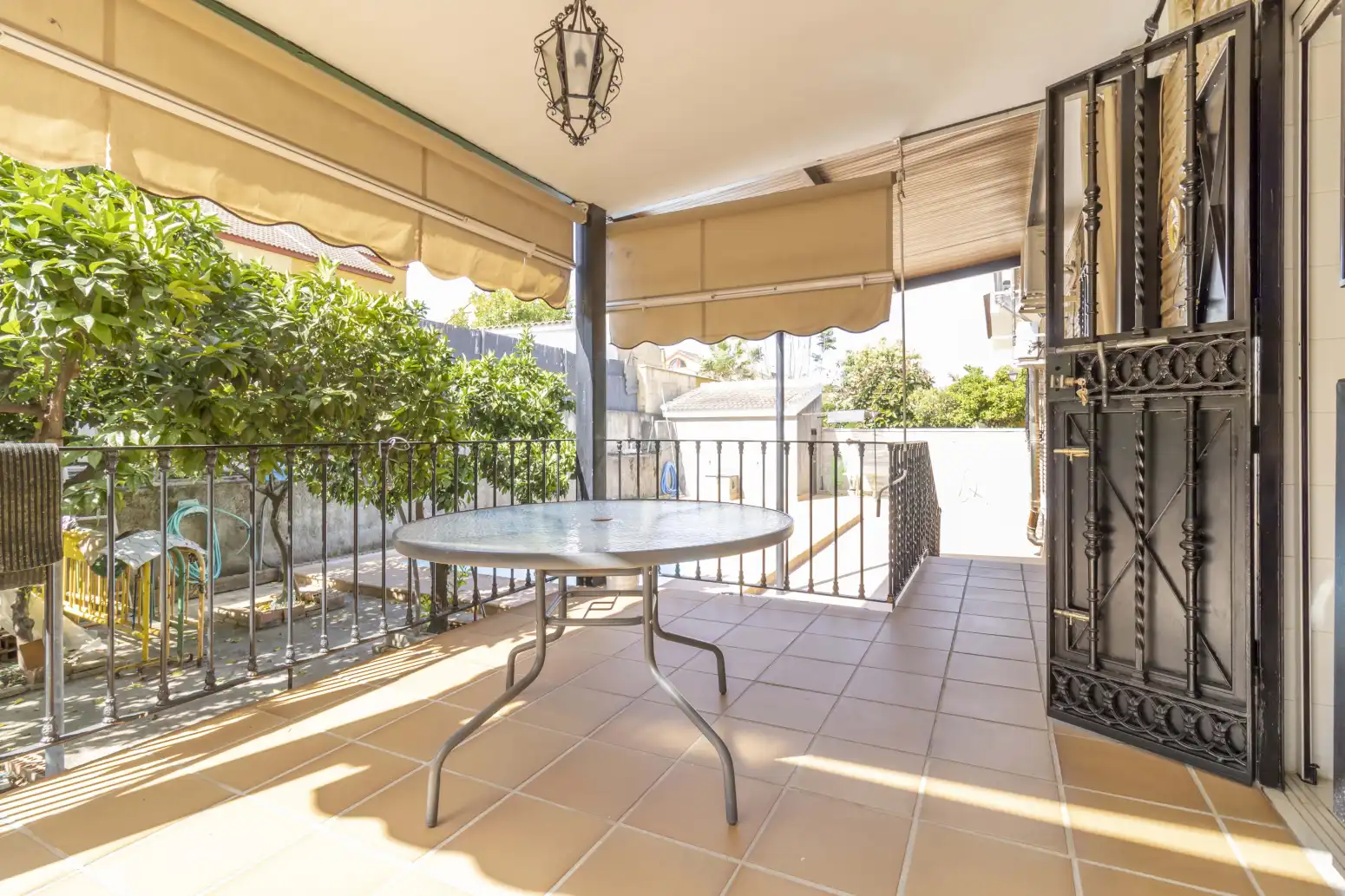 Terrassa de Casa o xalet en venda en Gines amb Aire condicionat, Terrassa i Traster