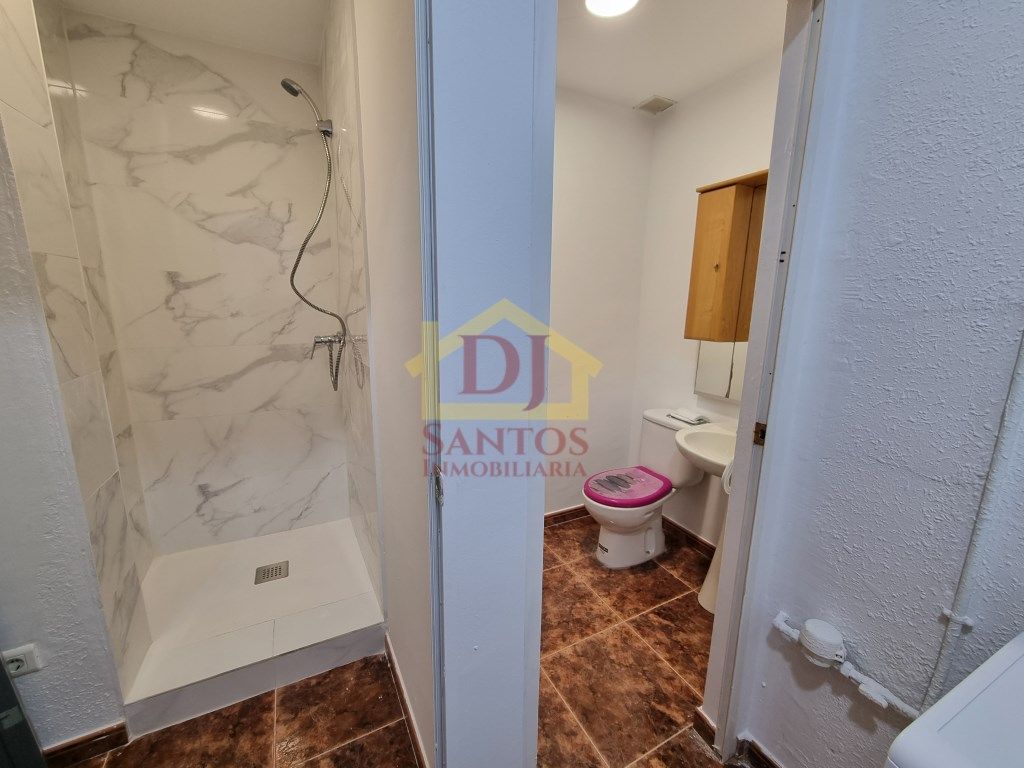 Bathroom of Apartment for sale in Salamanca Capital