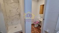 Bathroom of Apartment for sale in Salamanca Capital