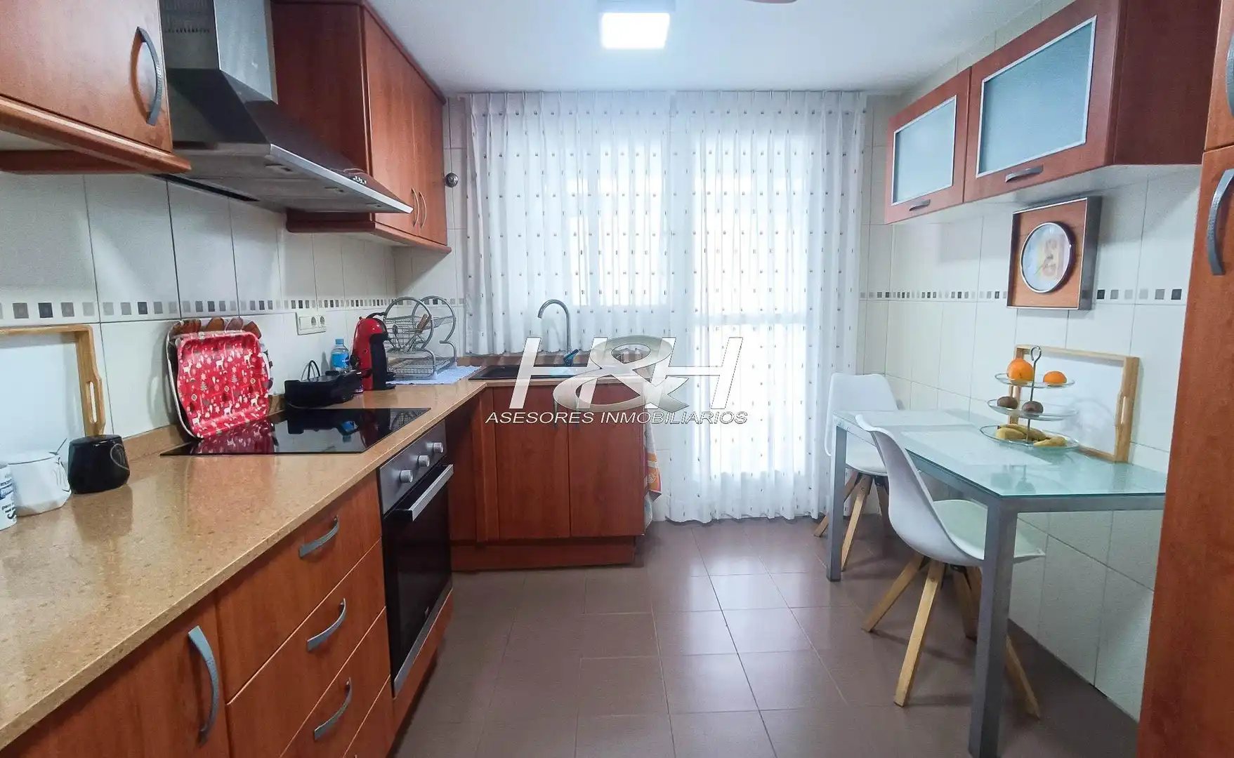 Cocina de Piso en venta en Valencia con Trastero y Balcón