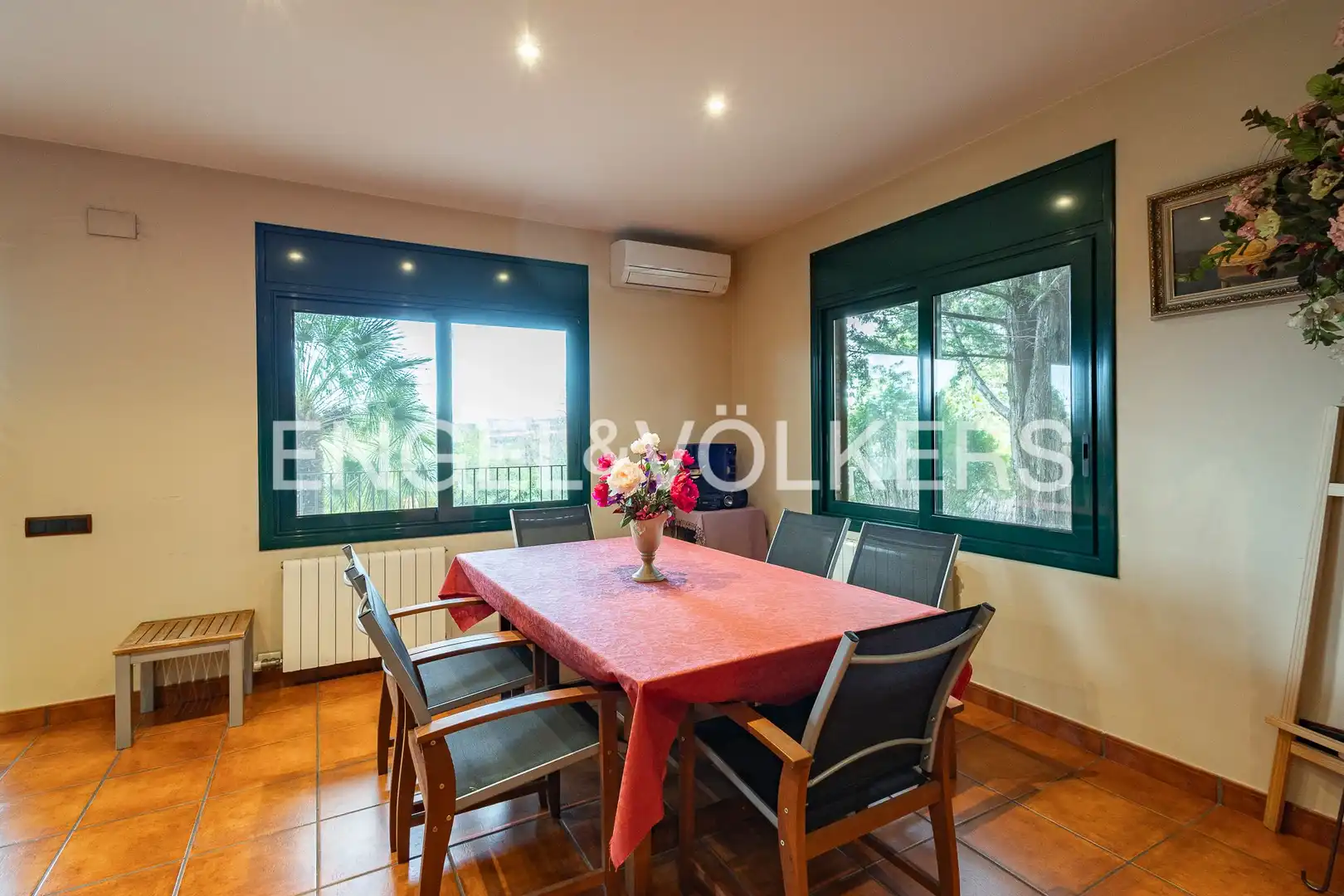 Dining room of Houses for sale in Sant Cugat del Vallès  with Heating, Private garden and Parquet flooring