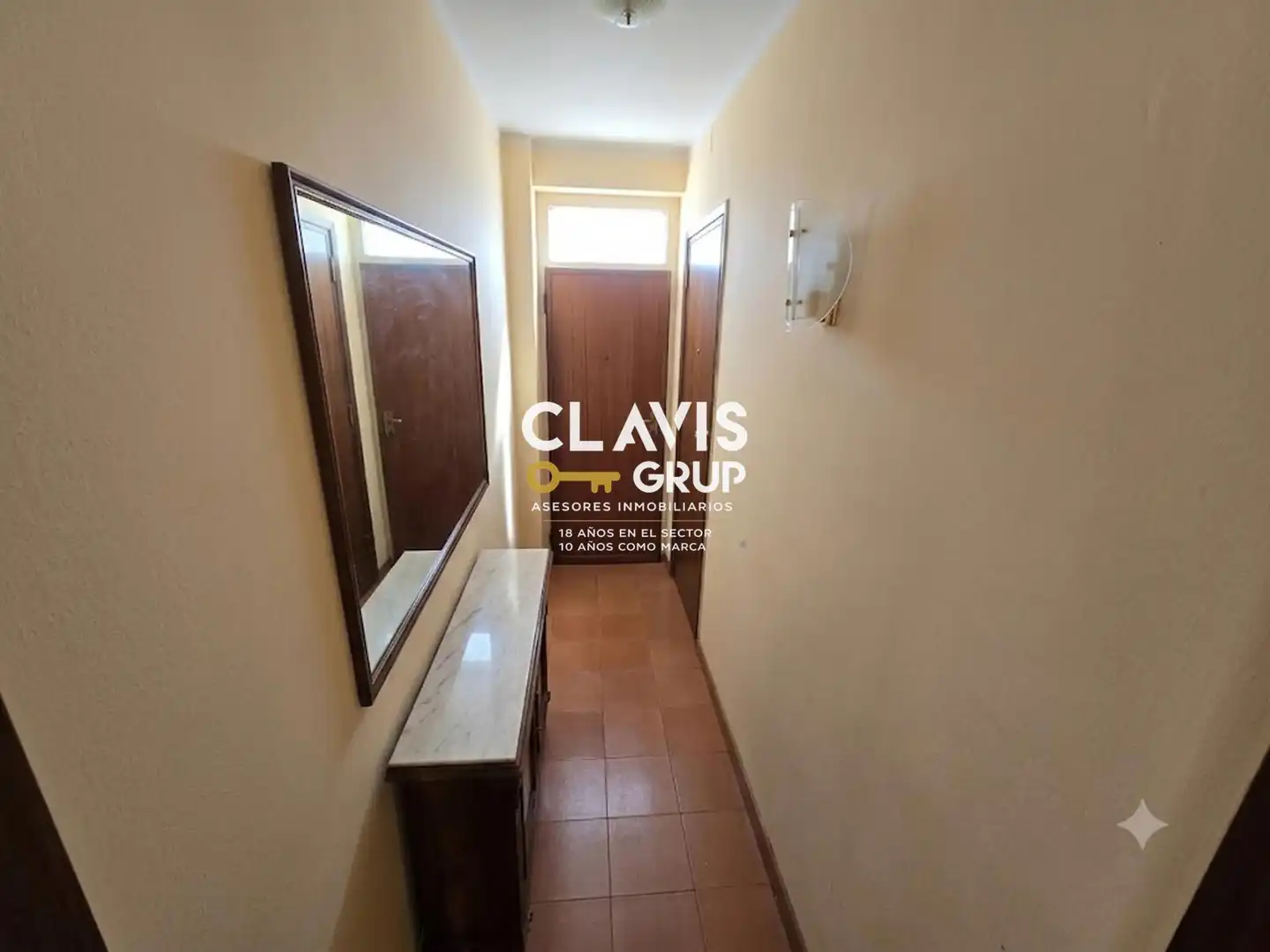 Flat for sale in Barcelona  with Heating, Terrace and Alarm
