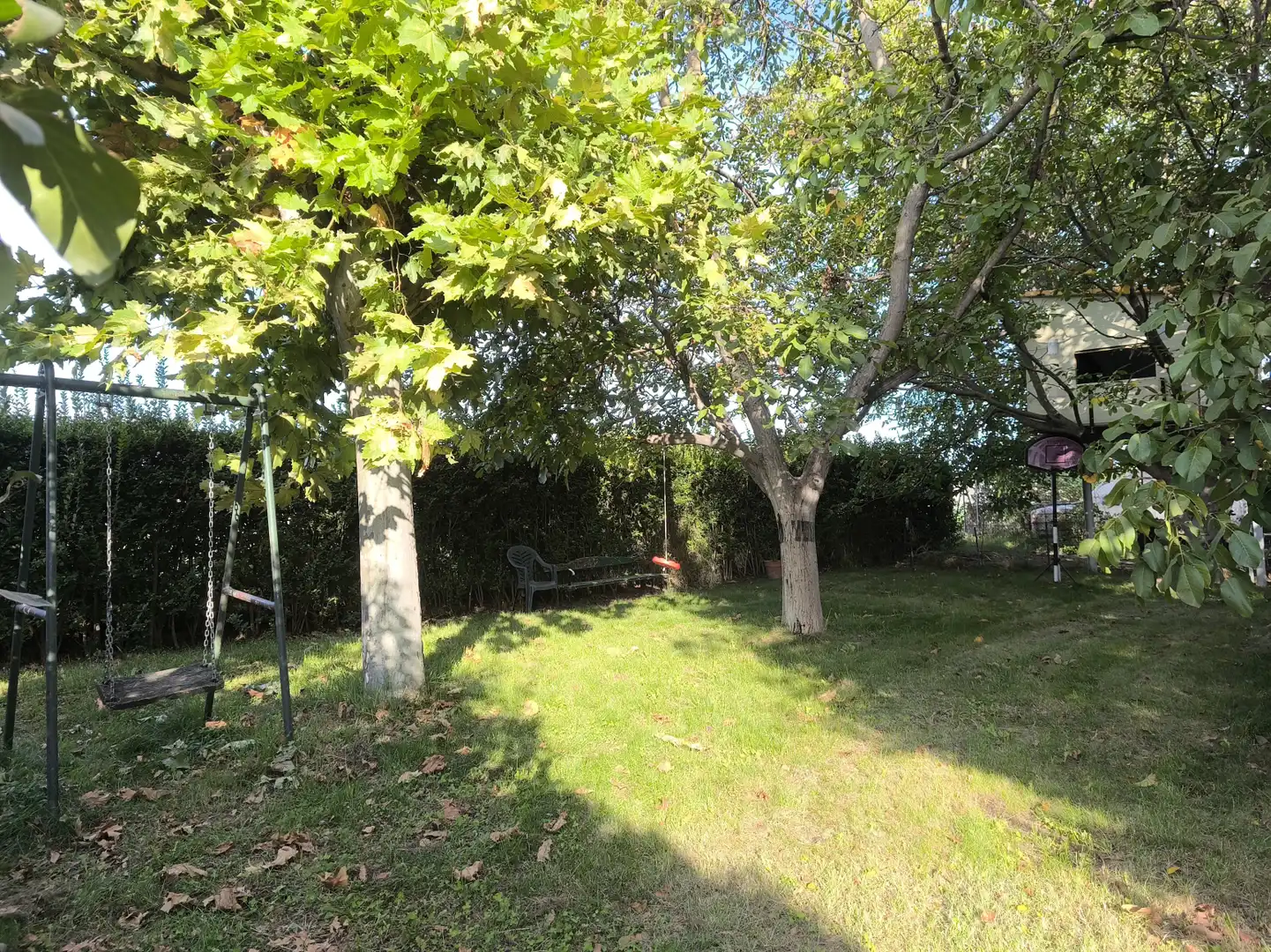 Garden of Land for sale in  Logroño