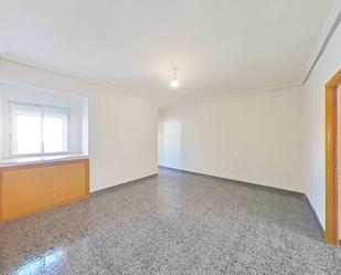 Exterior view of Flat to rent in  Madrid Capital  with Oven and Pets allowed