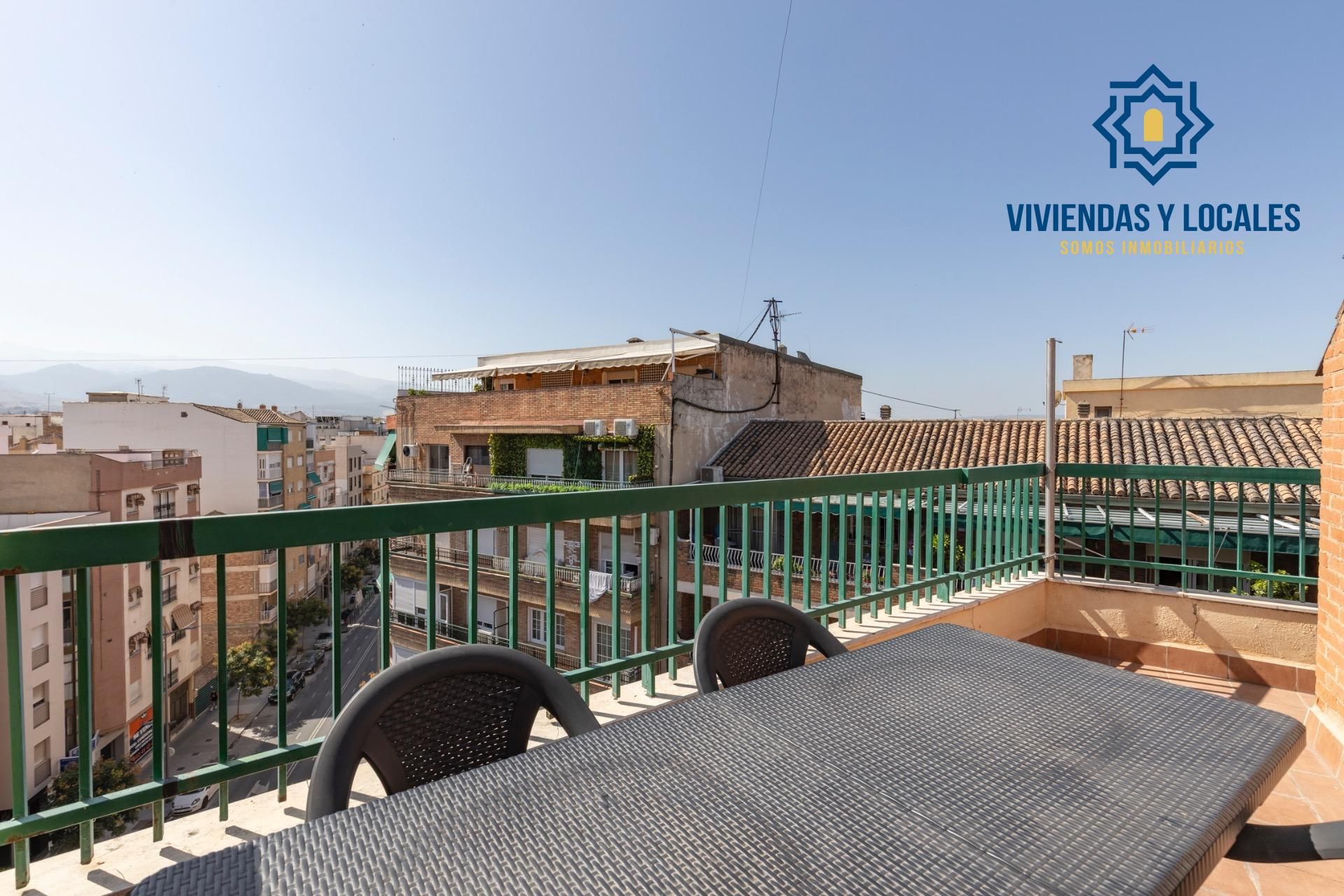 Exterior view of Attic for sale in  Granada Capital  with Air Conditioner, Heating and Terrace