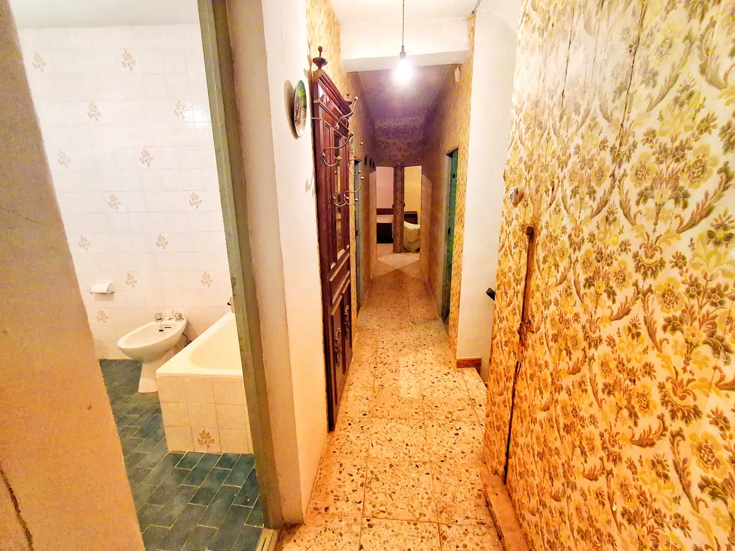 Detached homes for sale in La Vid y Barrios   with Private garden and Furnished