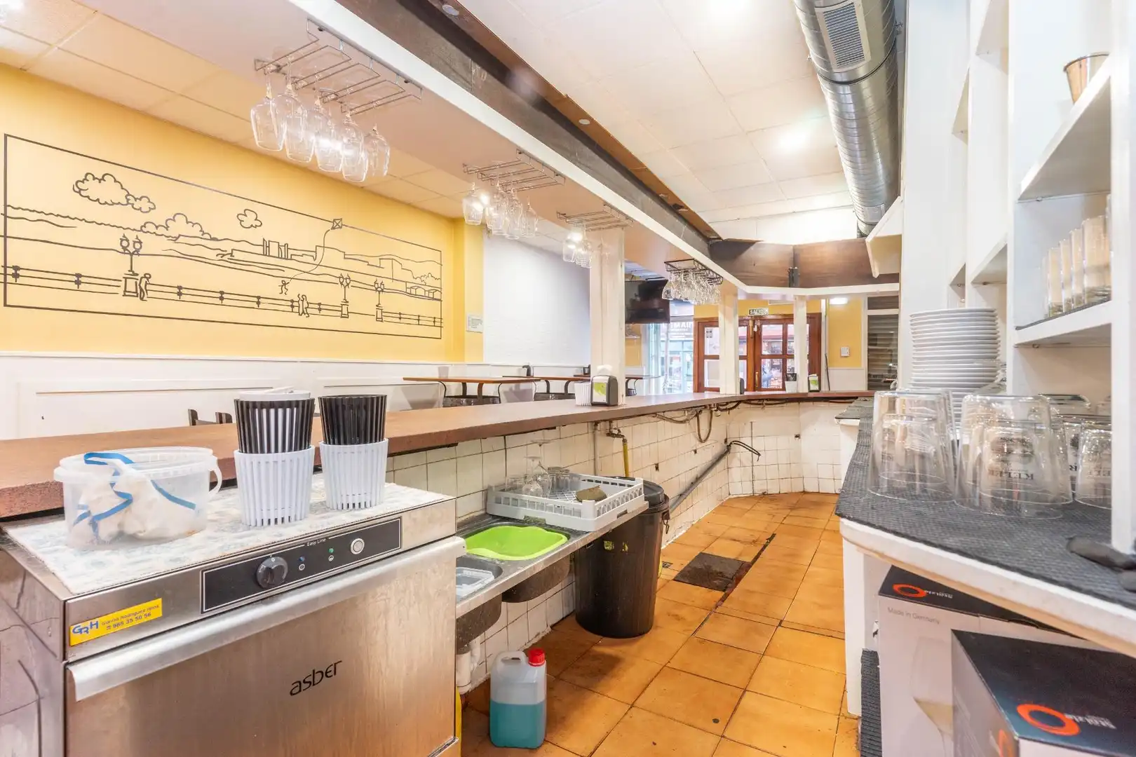Cocina de Local en venta en Gijón  con Amueblado