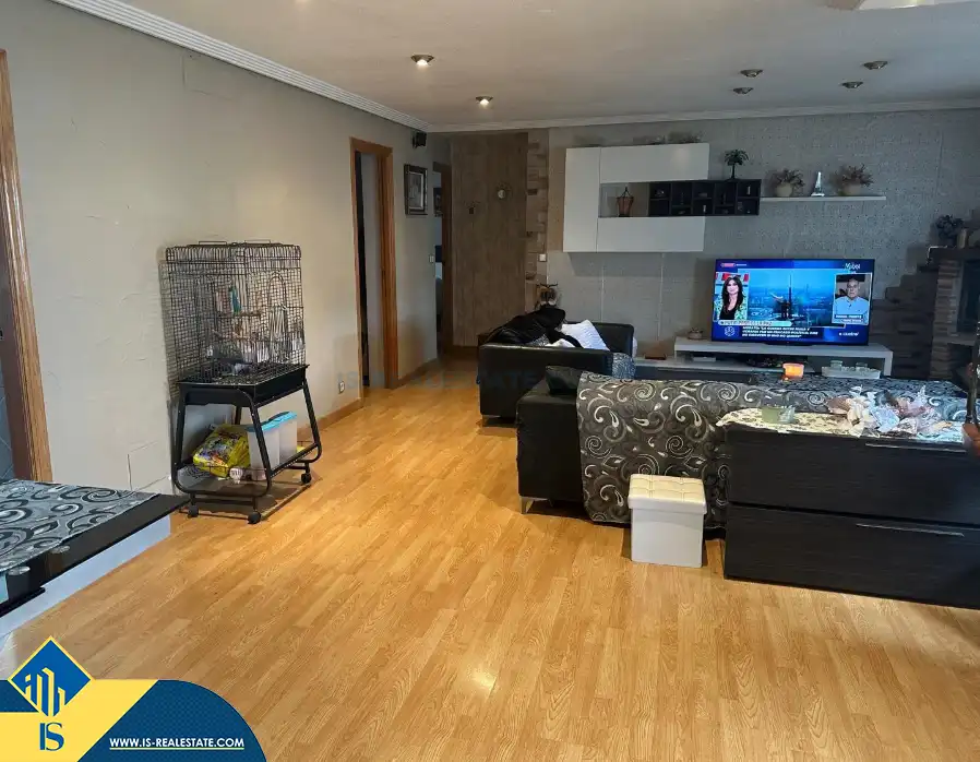 Villa mit Pool zum Verkauf in Zona Carrefour - Urbanizaciones, imagen 4