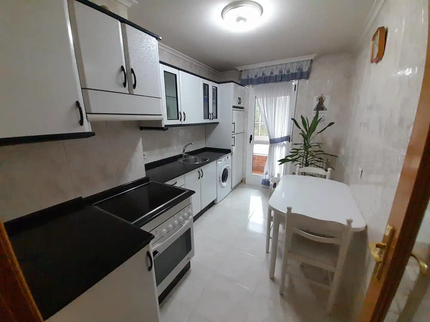 Ground floor for sale in Zona Alta