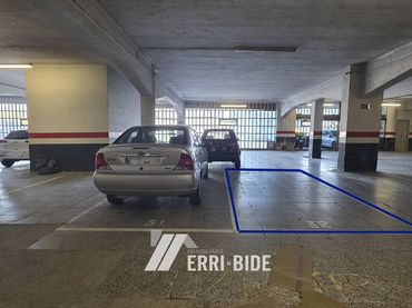Aparcament en venda a Aritz Bidea 1
