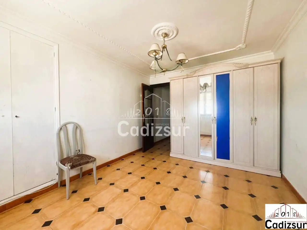 Habitación de Piso en venta en Cádiz con Terraza