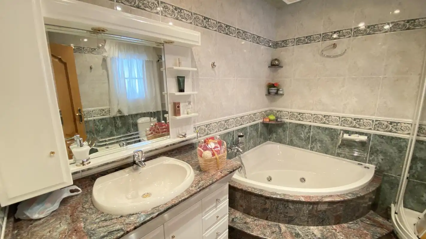 Bany de Casa o xalet en venda en Los Alcázares amb Calefacció i Traster