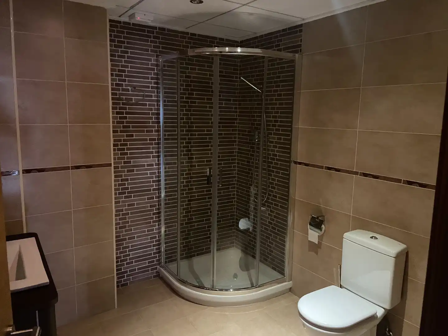 Bany de Casa o xalet en venda en Orihuela amb Aire condicionat, Jardí privat i Parquet