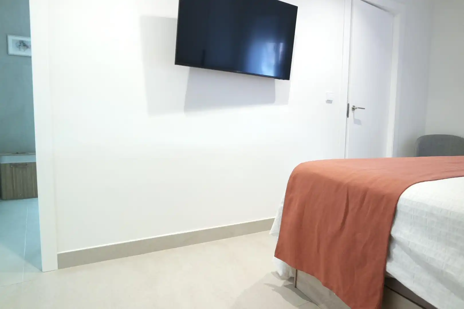 Dormitori de Pis de lloguer en Sanlúcar de Barrameda amb Aire condicionat, Calefacció i Terrassa