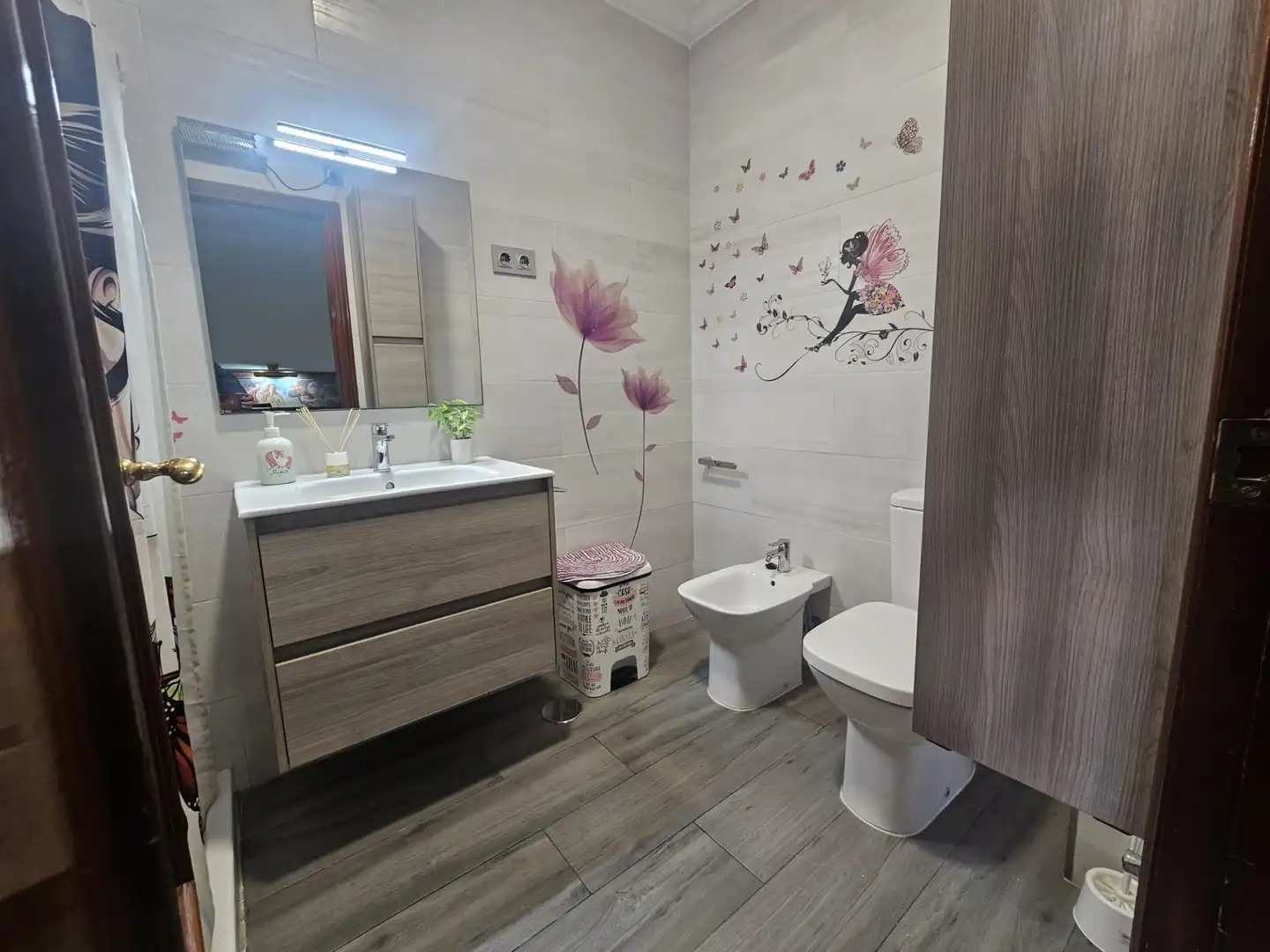 Badezimmer von Wohnung zur untervermieten in Cartagena mit Klimaanlage und Möbliert