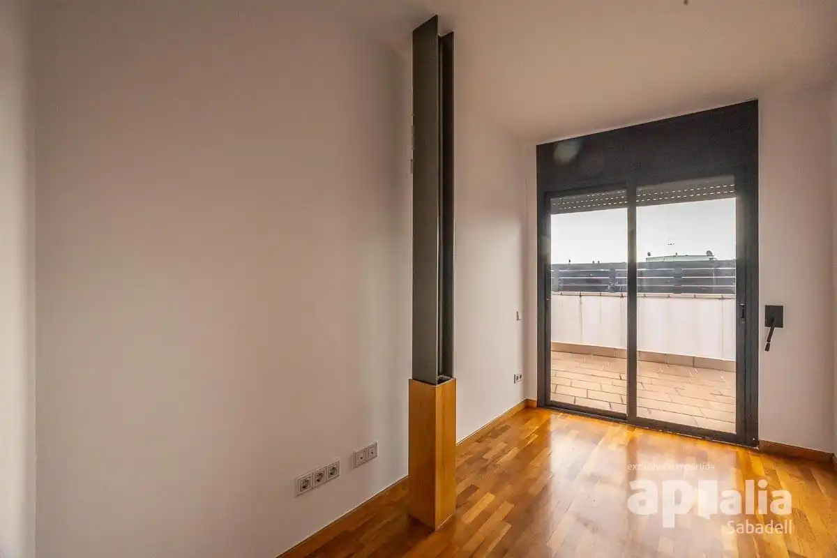 Dormitori de Àtic en venda en Centre - Sant Oleguer