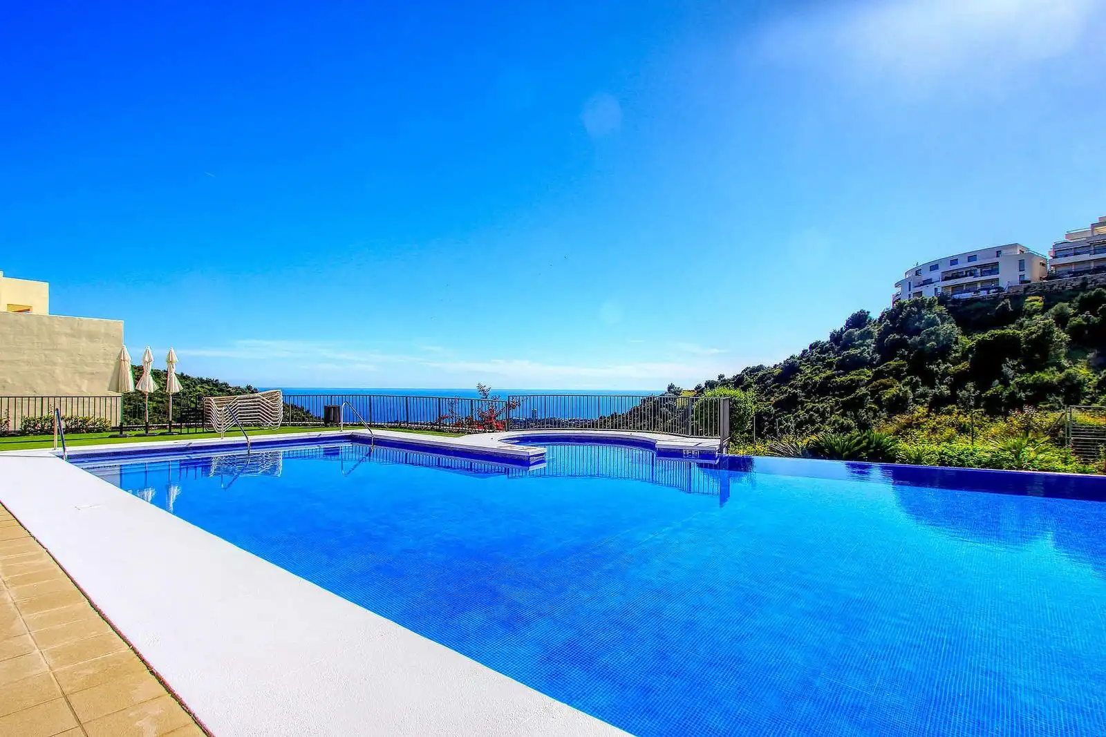 Apartament amb piscina en venda a Urbanizacion los Altos de los Monteros 11, imagen 9
