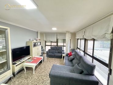 Piso con ascensor en venta en Carmen Estelles