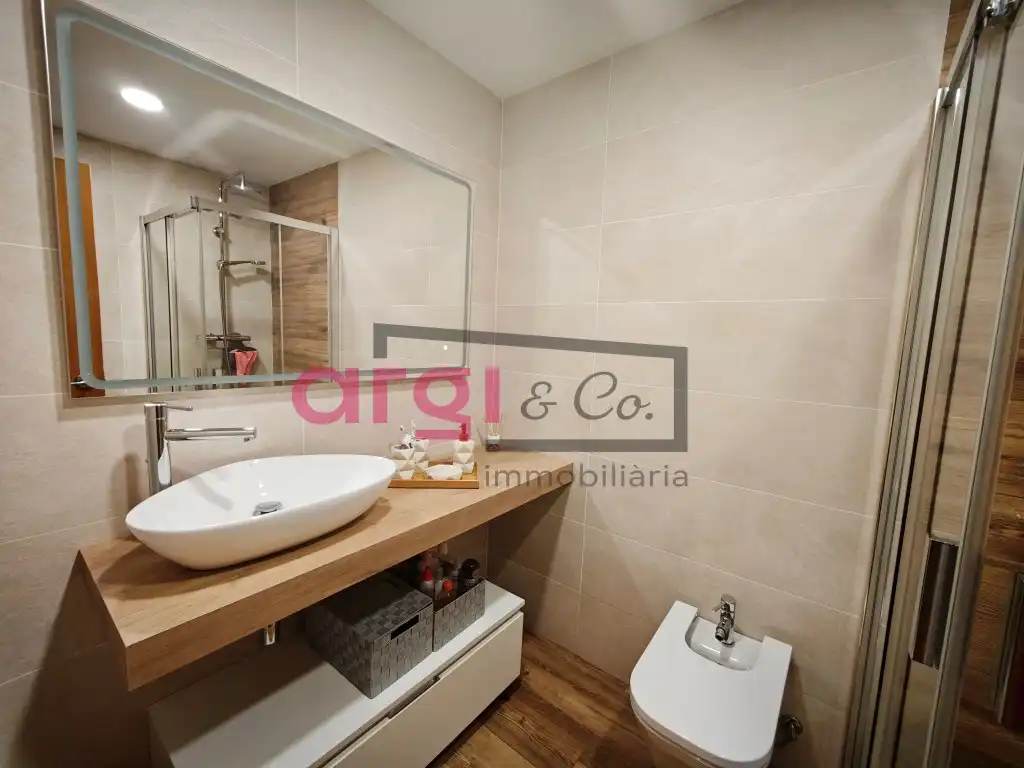 Baño de Ático en venta en Viladecans con Terraza y Balcón