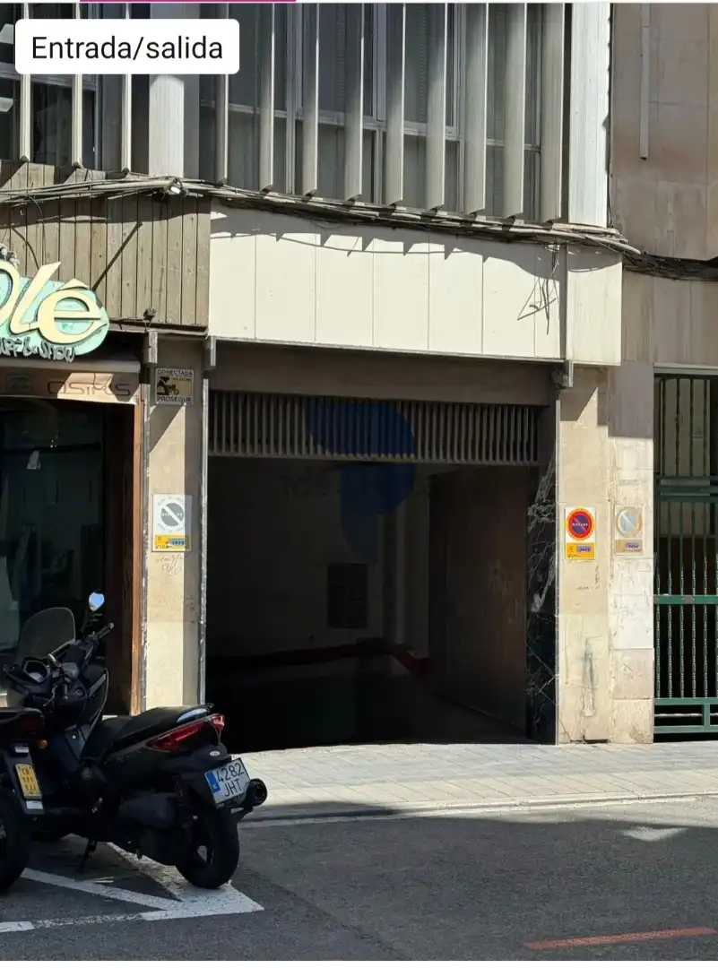 Vista exterior de Garatge de lloguer en Alicante / Alacant
