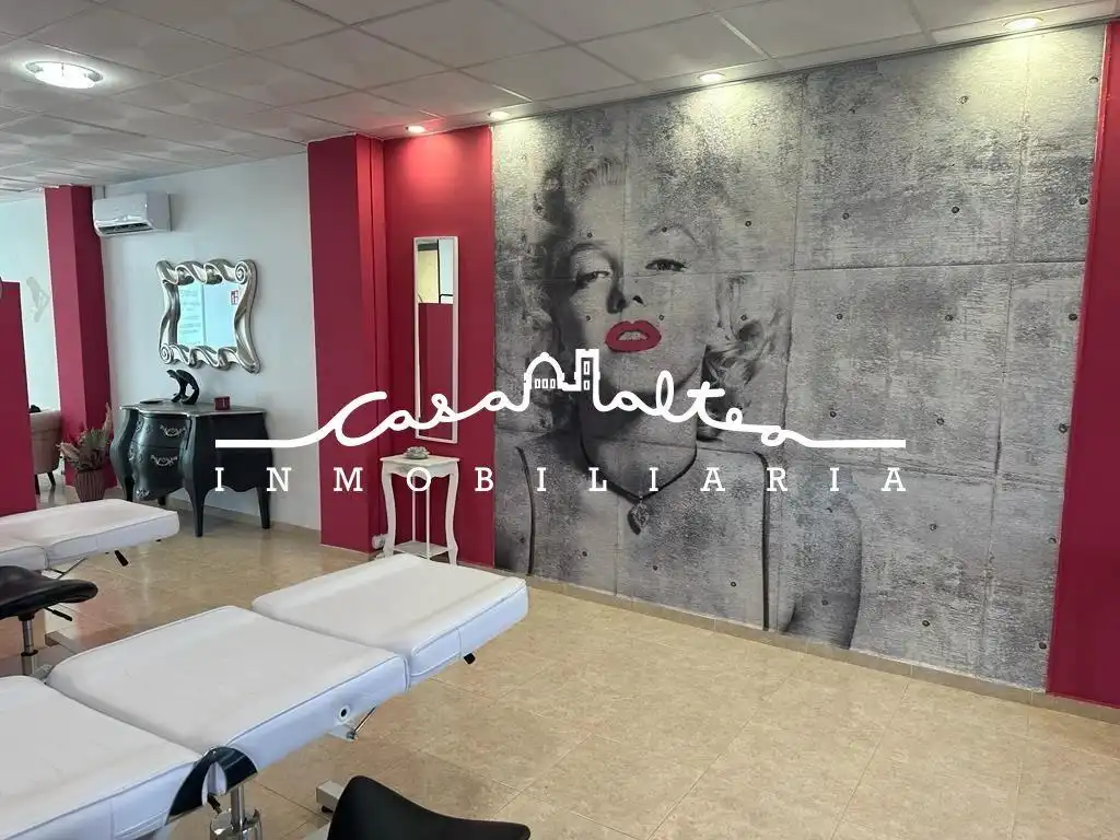 Locale commerciale in affitto a Calle TELLA LA, imagen 3