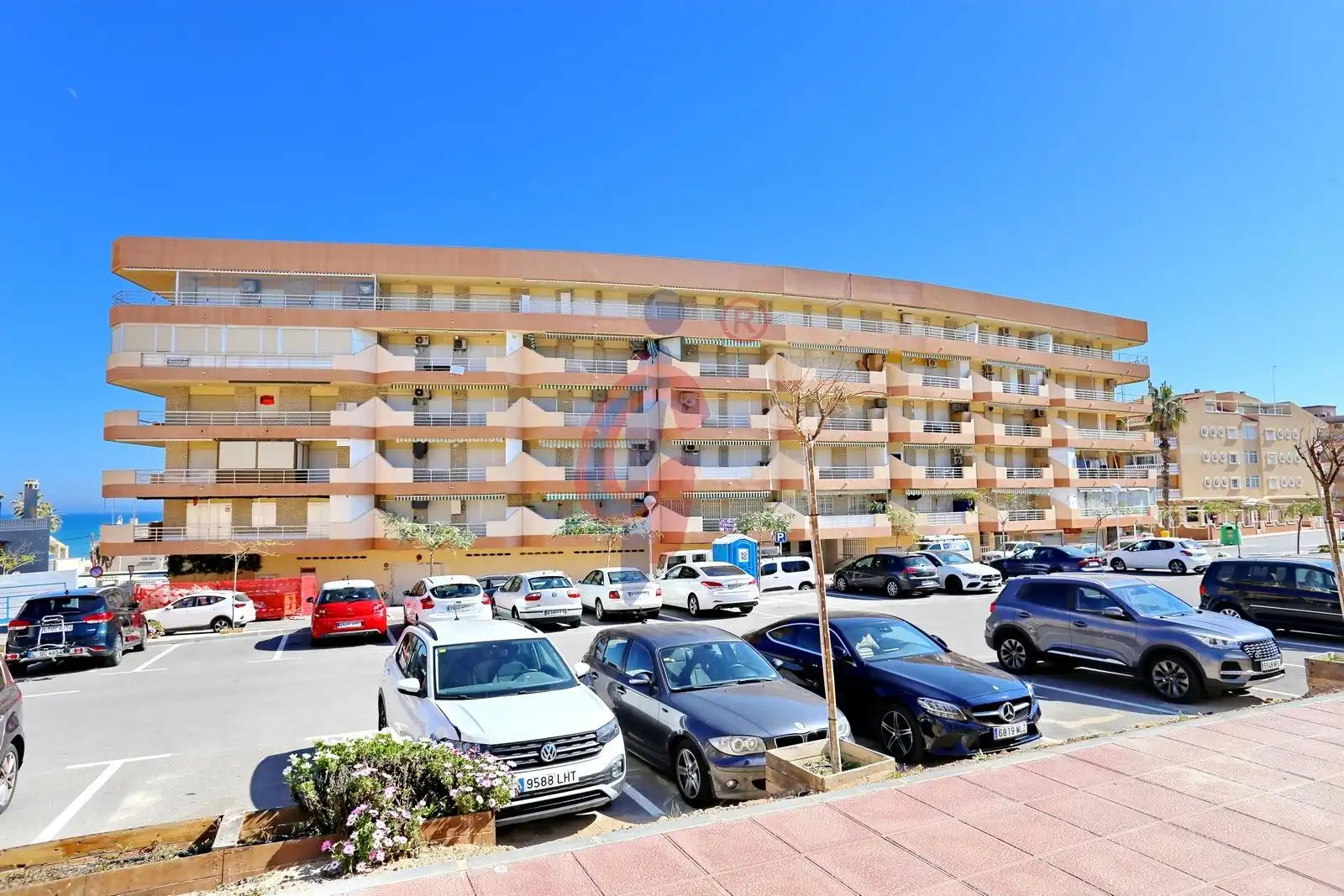 Parking of Apartments for sale in Guardamar del Segura  with Terrace, Storage room and Furnished